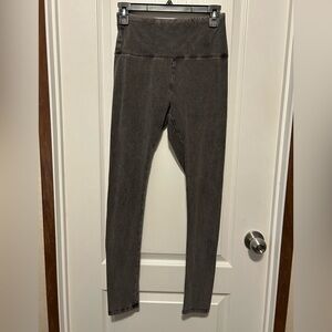 High-Waisted Gray Women's Leggings Target brand - size Small
